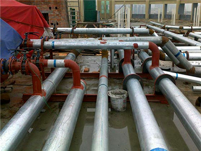 廈門大型工程建設現場更換金屬軟管（guǎn）產品現場（chǎng）.jpg